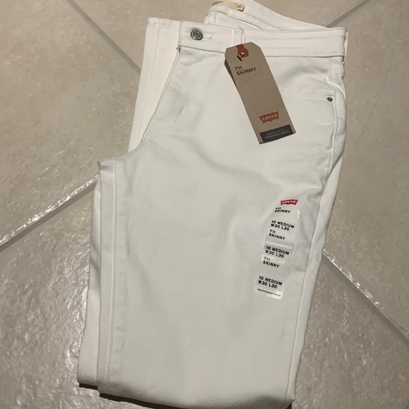 🔴Levi’s🔴 W30L30 711 Skinny mid rise slim through Hip and Thigh - Picture 5 of 17